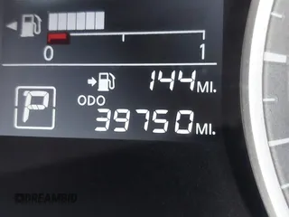 2020 Nissan Kicks S z VIN 3N1CP5BV1LL556133, wystawiony jako IAAI lot #40462262 z przebiegiem 39 750 mil mil oraz . Historia ofert i sprzedaży dostępna na DreamBid. Obrazek 15.