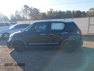 2017 FIAT 500L Trekking z VIN ZFBCFADH5HZ039470, wystawiony jako IAAI lot #40989704 z przebiegiem 117 901 mil mil oraz . Historia ofert i sprzedaży dostępna na DreamBid. Obrazek 13.