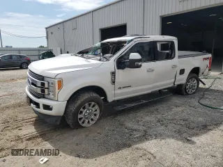 2018 Ford F-250 XL с VIN 1FT7W2BT8JEC87432, выставлен на аукционе Copart как лот 61498395 с пробегом Не указан миль и Списание • Salvage title. История ставок и продаж доступна на DreamBid. Изображение 1.
