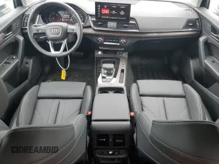 2024 Audi Q5 S line Premium z VIN WA1GAAFY1R2142917, wystawiony jako Copart lot #55572275 z przebiegiem 2 450 mil mil oraz Szkoda całkowita • Salvage title. Historia ofert i sprzedaży dostępna na DreamBid. Obrazek 8.