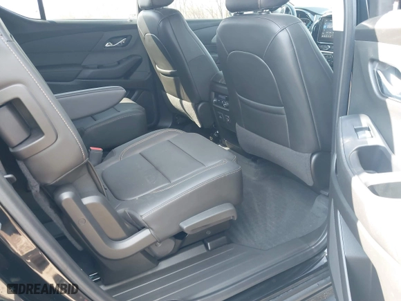 2020 Chevrolet Traverse LT Leather with VIN 1GNERHKW7LJ323401, listed as a IAAI auction lot 41781030 with 25,189 mi miles. Bid and sale history available at carsss.com. Image 8.