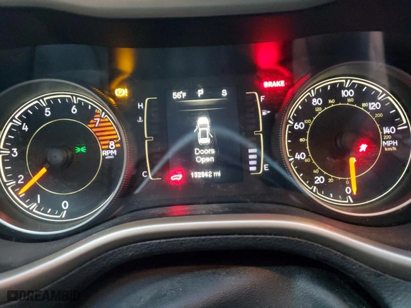 2016 Jeep Cherokee Altitude with VIN 1C4PJMCS7GW360289, listed as a Copart auction lot 87442484 with 132,562 mi miles and Clean Title. Bid and sale history available at carsss.com. Image 9.