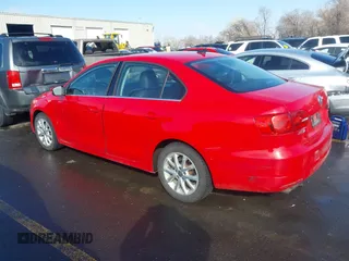 2014 Volkswagen Jetta Sedan SE w/Connectivity with VIN 3VWD07AJ7EM288652, listed as a IAAI auction lot 41630616 with 130,860 mi miles. Bid and sale history available at carsss.com. Image 3.