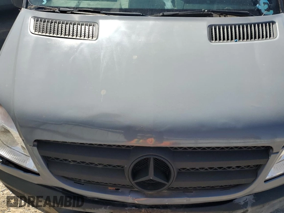 2011 Mercedes-Benz Sprinter with VIN WD3PE8CB3B5596913, listed as a Copart auction lot 49650825 with Not Provided miles and Salvage Title. Bid and sale history available at carsss.com. Image 13.