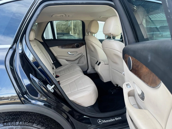 2016 Mercedes-Benz GLC with VIN WDC0G4JB6GF057422, listed as a Copart auction lot 54588465 with 161,557 mi miles and Clean Title. Bid and sale history available at carsss.com. Image 6.