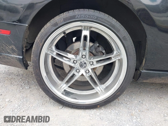 2013 Ford Mustang V6 with VIN 1ZVBP8EM3D5211391, listed as a IAAI auction lot 40585527 with 203,555 mi miles and . Bid and sale history available at DreamBid. Image 12.