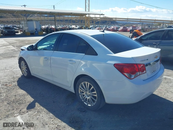 2014 Chevrolet Cruze ECO with VIN 1G1PJ5SB4E7275398, listed as a IAAI auction lot 41562184 with 82,481 mi miles. Bid and sale history available at carsss.com. Image 3.