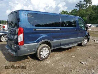 2018 Ford Transit Passenger XL z VIN 1FBZX2YG2JKB39878, wystawiony jako Copart lot #54557905 z przebiegiem 132 974 mil mil oraz Szkody całkowita. Historia ofert i sprzedaży dostępna na DreamBid. Obrazek 3.