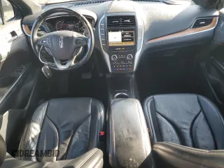2017 Lincoln MKC Reserve with VIN 5LMCJ3D99HUL03201, listed as a Copart auction lot 61611685 with 83,578 mi miles and Clean title. Bid and sale history available at DreamBid. Image 8.