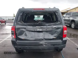 2011 Jeep Patriot Latitude with VIN 1J4NT1GA6BD114558, listed as a IAAI auction lot 41480698 with 199,006 mi miles and . Bid and sale history available at DreamBid. Image 16.