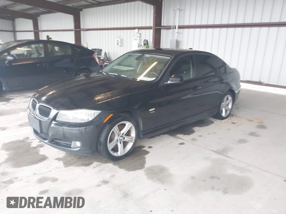 2011 BMW 3 Series 328i xDrive with VIN WBAPK5G58BNN79068, listed as a IAAI auction lot 41857928 with 172,155 mi miles and . Bid and sale history available at carsss.com. Image 2.