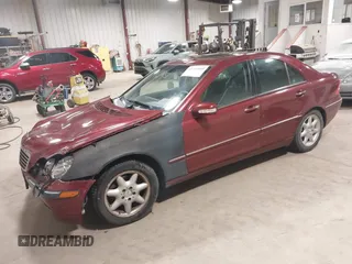 2004 Mercedes-Benz C 240 z VIN WDBRF81J64F502864, wystawiony jako IAAI lot #41733100 z przebiegiem 122 817 mil mil oraz . Historia ofert i sprzedaży dostępna na DreamBid. Obrazek 2.