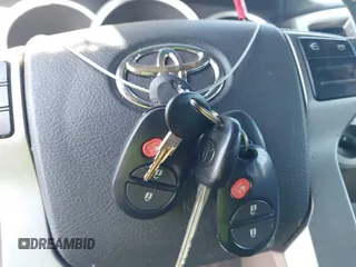 2013 Toyota Tacoma z VIN 3TMLU4EN9DM106995, wystawiony jako IAAI lot #42373093 z przebiegiem Nie podano mil oraz . Historia ofert i sprzedaży dostępna na DreamBid. Obrazek 11.
