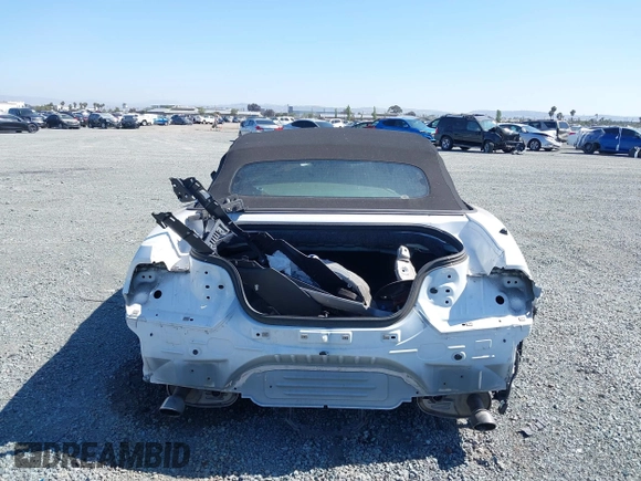 2019 Ford Mustang EcoBoost z VIN 1FATP8UH4K5109225, wystawiony jako IAAI lot #42313595 z przebiegiem Nie podano mil oraz . Historia ofert i sprzedaży dostępna na DreamBid. Obrazek 15.