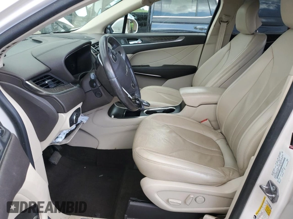 2019 Lincoln MKC Reserve с VIN 5LMCJ3C9XKUL20906, выставлен на аукционе Copart как лот 52814185 с пробегом 50 821 миль миль и Списание • Salvage title. История ставок и продаж доступна на DreamBid. Изображение 7.