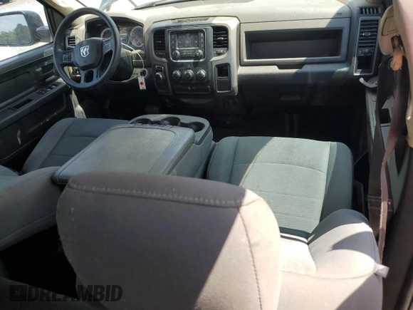 2016 Ram 1500 Express z VIN 1C6RR6FT1GS415495, wystawiony jako Copart lot #58371015 z przebiegiem 154 198 mil mil oraz Czysty tytuł • Clean title. Historia ofert i sprzedaży dostępna na DreamBid. Obrazek 8.