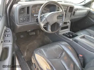 2003 Chevrolet Silverado 1500 LT with VIN 2GCEC19T031182338, listed as a Copart auction lot 84427524 with 112,460 mi miles and Salvage Title. Bid and sale history available at carsss.com. Image 8.
