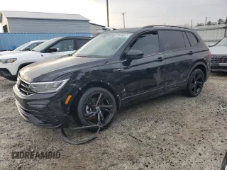 2023 Volkswagen Tiguan SE R-Line Black z VIN 3VVCB7AX2PM115333, wystawiony jako Copart lot #48322895 z przebiegiem 45 278 mil mil oraz Czysty tytuł • Clean title. Historia ofert i sprzedaży dostępna na DreamBid. Obrazek 1.