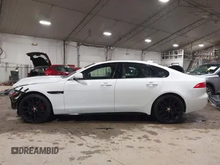 2019 Jaguar XF with VIN SAJBM4FV7KCY77286, listed as a IAAI auction lot 41273612 with 41,452 mi miles and . Bid and sale history available at DreamBid. Image 15.