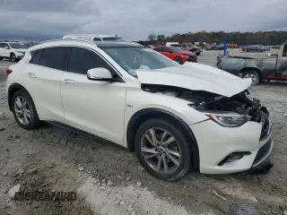 2018 Infiniti QX30 Premium with VIN SJKCH5CP3JA057376, listed as a Copart auction lot 82438634 with 47,412 mi miles and Salvage title. Bid and sale history available at DreamBid. Image 4.