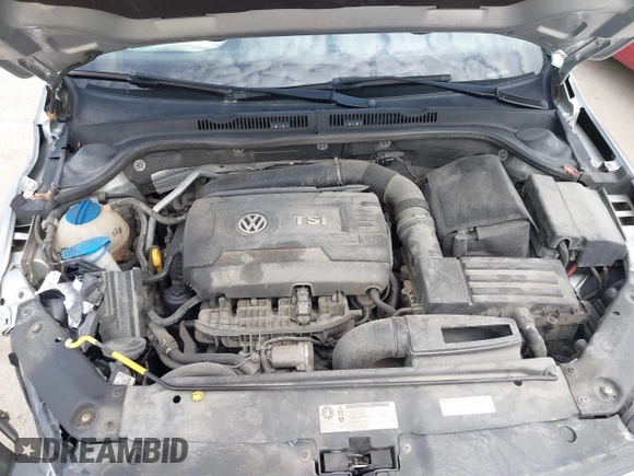 2015 Volkswagen Jetta Sedan 1.8T SE with VIN 3VWD17AJ0FM229540, listed as a IAAI auction lot 42063609 with 117,981 mi miles. Bid and sale history available at carsss.com. Image 10.
