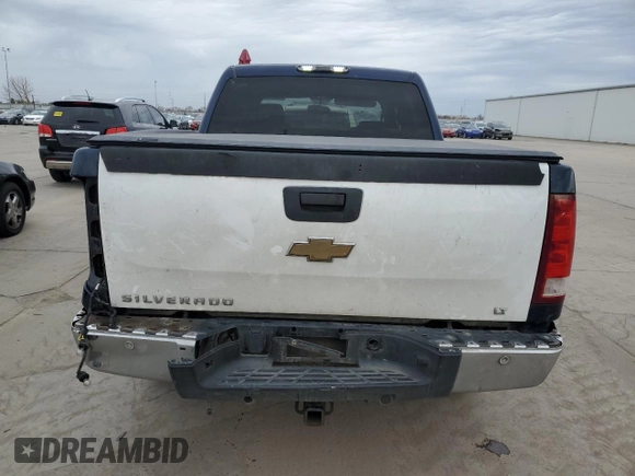 2010 GMC Sierra 1500 with VIN 3GTRCVE38AG273277, listed as a Copart auction lot 46154135 with 320,611 mi miles and Salvage Title. Bid and sale history available at DreamBid. Image 6.