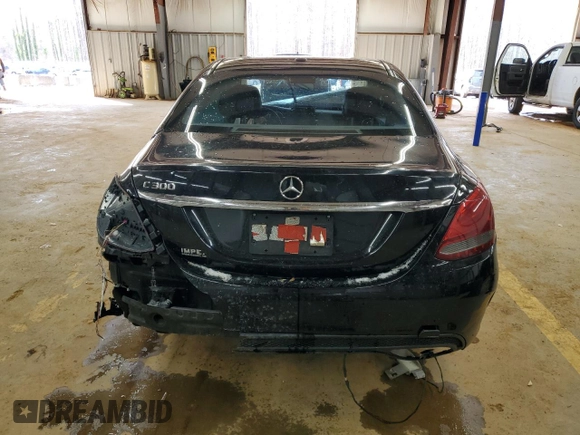 2016 Mercedes-Benz C 300 z VIN 55SWF4JB1GU160379, wystawiony jako Copart lot #46223955 z przebiegiem Nie podano mil oraz Szkoda całkowita • Salvage title. Historia ofert i sprzedaży dostępna na DreamBid. Obrazek 6.