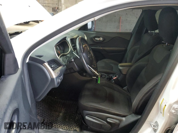 2016 Jeep Cherokee Latitude с VIN 1C4PJMCS8GW215956, выставлен на аукционе Copart как лот 61360485 с пробегом 101 150 миль миль и Списание • Salvage title. История ставок и продаж доступна на DreamBid. Изображение 7.
