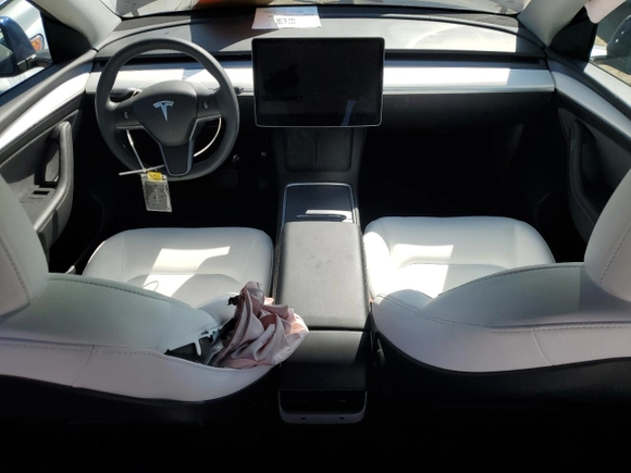 2024 Tesla Model Y Long Range with VIN 7SAYGDEEXRF983989, listed as a Copart auction lot 64035155 with 12,137 mi miles and Salvage title. Bid and sale history available at DreamBid. Image 8.