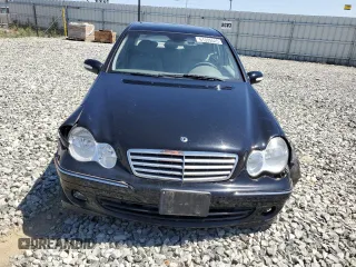 2005 Mercedes-Benz C 240 с VIN WDBRF81J75F705005, выставлен на аукционе Copart как лот 61305545 с пробегом 100 541 миль миль и Списание • Salvage title. История ставок и продаж доступна на DreamBid. Изображение 5.