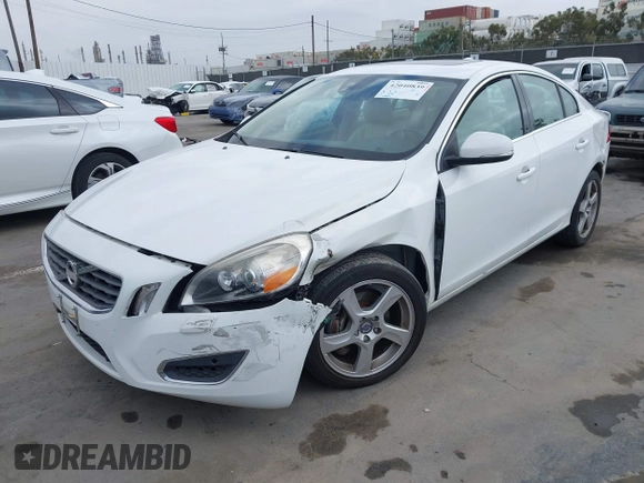 2013 Volvo S60 T5 Premier with VIN YV1612FSXD2233612, listed as a IAAI auction lot 42040839 with 103,861 mi miles. Bid and sale history available at carsss.com. Image 2.