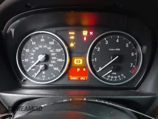 2008 BMW 3 Series 328i with VIN WBAVA33518KX87050, listed as a IAAI auction lot 40961613 with 189,357 mi miles and . Bid and sale history available at DreamBid. Image 7.