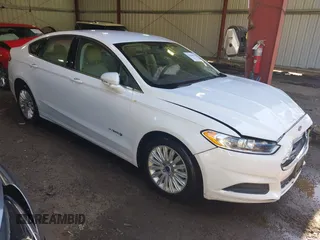 2014 Ford Fusion SE Hybrid with VIN 3FA6P0LU0ER373945, listed as a IAAI auction lot 41810533 with 82,177 mi miles. Bid and sale history available at carsss.com. Image 1.