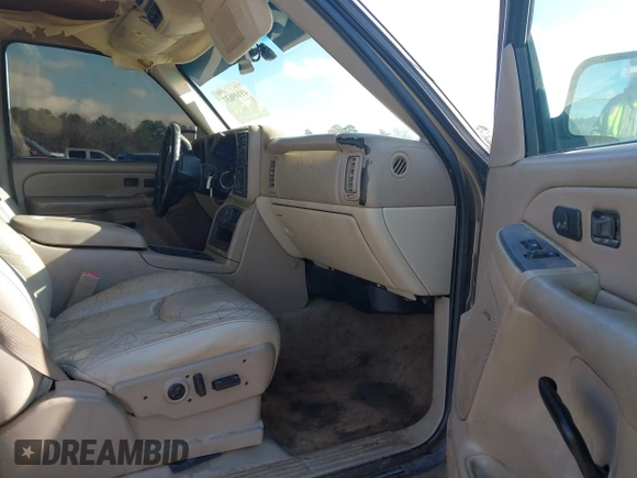 2004 Chevrolet Tahoe LT with VIN 1GNEC13Z24J170834, listed as a IAAI auction lot 41149637 with 362,679 mi miles and . Bid and sale history available at DreamBid. Image 5.