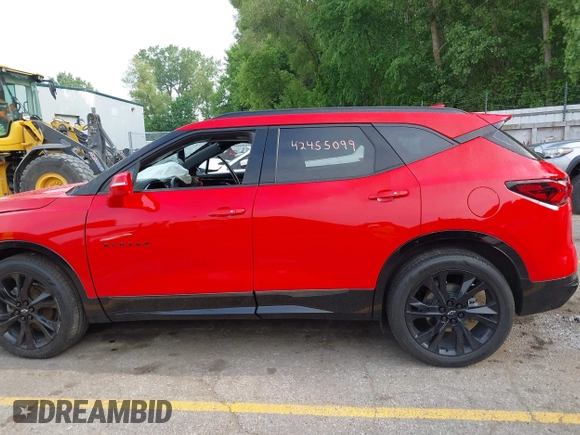 2020 Chevrolet Blazer RS z VIN 3GNKBKRS2LS610070, wystawiony jako IAAI lot #42455099 z przebiegiem 38 030 mil mil oraz . Historia ofert i sprzedaży dostępna na DreamBid. Obrazek 14.