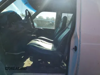 2002 GMC Safari Cargo with VIN 1GTDM19X62B511067, listed as a Copart auction lot 79678824 with 234,810 mi miles and Salvage Title. Bid and sale history available at carsss.com. Image 7.