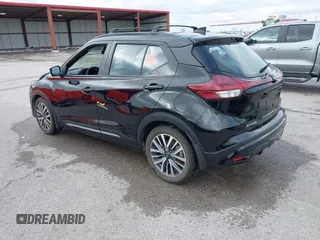 2023 Nissan Kicks SR with VIN 3N1CP5DV5PL525955, listed as a IAAI auction lot 40800444 with 27,121 mi miles. Bid and sale history available at carsss.com. Image 3.