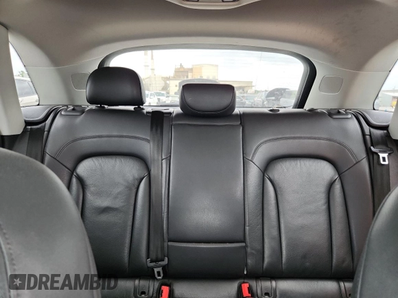 2016 Audi Q3 Premium Plus z VIN WA1EFCFS1GR000474, wystawiony jako Copart lot #59571135 z przebiegiem 122 132 mil mil oraz Czysty tytuł • Clean title. Historia ofert i sprzedaży dostępna na DreamBid. Obrazek 10.