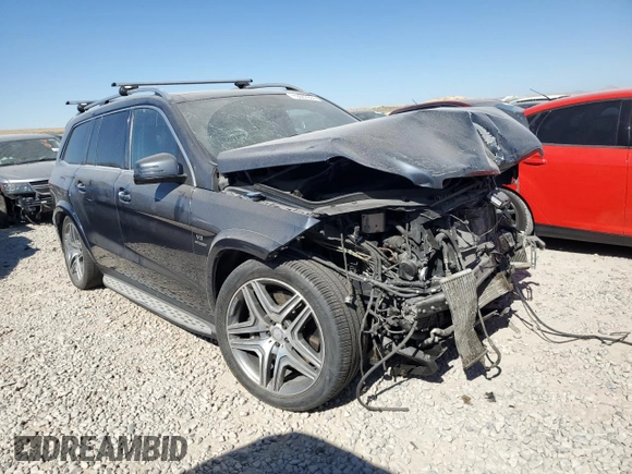 2015 Mercedes-Benz GL-Class GL 63 AMG with VIN 4JGDF7EE8FA497858, listed as a Copart auction lot 72887864 with 106,050 mi miles and Salvage Title. Bid and sale history available at carsss.com. Image 4.