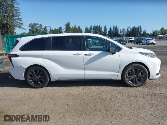 2021 Toyota Sienna XSE with VIN 5TDXRKEC9MS004991, listed as a IAAI auction lot 42177236 with 123,736 mi miles and . Bid and sale history available at DreamBid. Image 13.