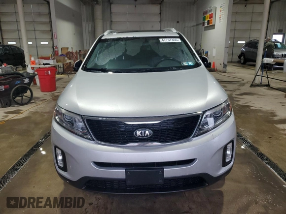 2015 Kia Sorento LX with VIN 5XYKTCA66FG633321, listed as a Copart auction lot 47757355 with 114,392 mi miles and Salvage Title. Bid and sale history available at DreamBid. Image 5.