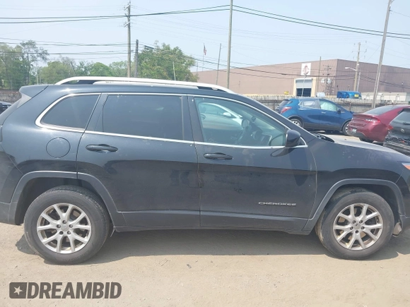 2016 Jeep Cherokee Latitude с VIN 1C4PJMCS3GW278995, выставлен на аукционе IAAI как лот 42416172 с пробегом 121 586 миль миль и . История ставок и продаж доступна на DreamBid. Изображение 13.