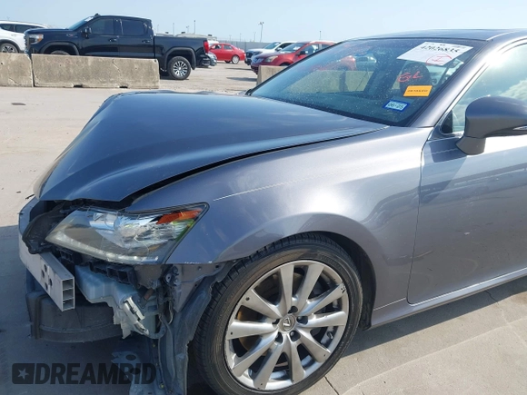 2013 Lexus GS 350 z VIN JTHBE1BL0D5011921, wystawiony jako IAAI lot #42026835 z przebiegiem 274 942 mil mil oraz . Historia ofert i sprzedaży dostępna na DreamBid. Obrazek 19.