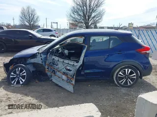 2019 Nissan Kicks S with VIN 3N1CP5CU9KL537043, listed as a IAAI auction lot 41766823 with Not Provided miles. Bid and sale history available at carsss.com. Image 15.