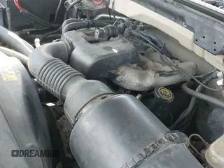 2000 Ford F-150 XL z VIN 1FTZX1722YNB41747, wystawiony jako IAAI lot #43424101 z przebiegiem 121 231 mil mil oraz . Historia ofert i sprzedaży dostępna na DreamBid. Obrazek 13.