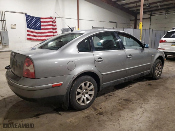 2003 Volkswagen Passat GLS with VIN WVWPD63B53P283672, listed as a Copart auction lot 84268454 with 134,875 mi miles and Salvage Title. Bid and sale history available at carsss.com. Image 3.