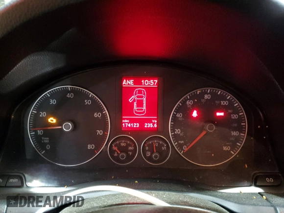 2008 Volkswagen Eos Turbo with VIN WVWAA71FX8V035155, listed as a Copart auction lot 56005035 with 174,123 mi miles and Salvage Title. Bid and sale history available at DreamBid. Image 9.
