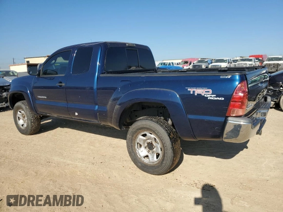 2008 Toyota Tacoma PreRunner with VIN 5TETU62N08Z553434, listed as a Copart auction lot 85938224 with 304,958 mi miles and Clean Title. Bid and sale history available at DreamBid. Image 2.