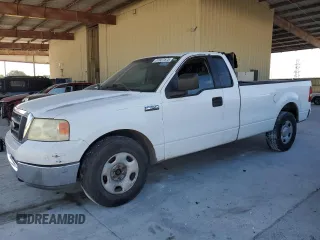 2004 Ford F-150 XL with VIN 1FTRF12W54NB62406, listed as a Copart auction lot 51927575 with 255,216 mi miles and Salvage Title. Bid and sale history available at carsss.com. Image 1.