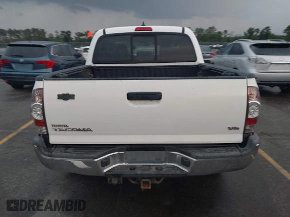 2015 Toyota Tacoma with VIN 5TFLU4EN9FX117007, listed as a IAAI auction lot 42358678 with 158,105 mi miles and . Bid and sale history available at DreamBid. Image 16.